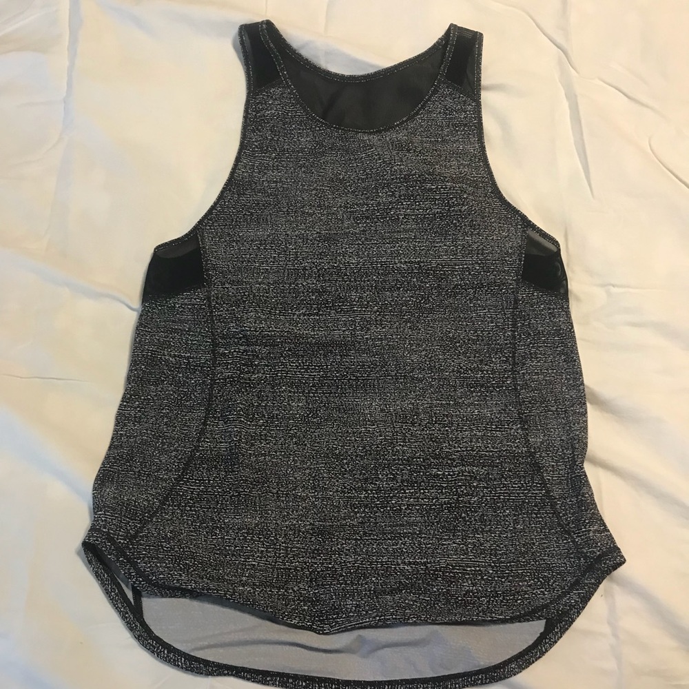 Lululemon top!
